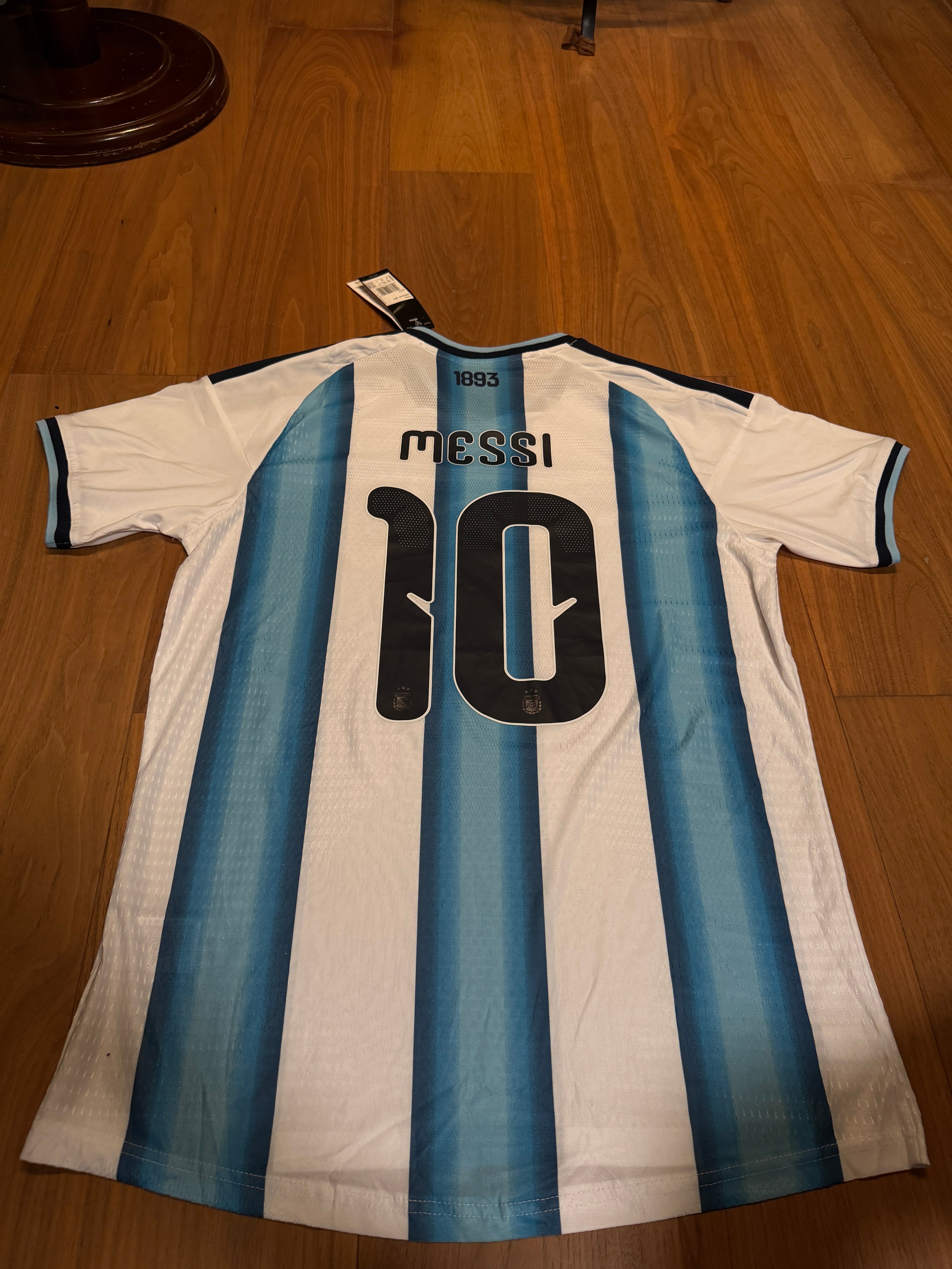 Argentina's home football jersey for the 2026 World Cup（Comes with a team's popular star printing service）