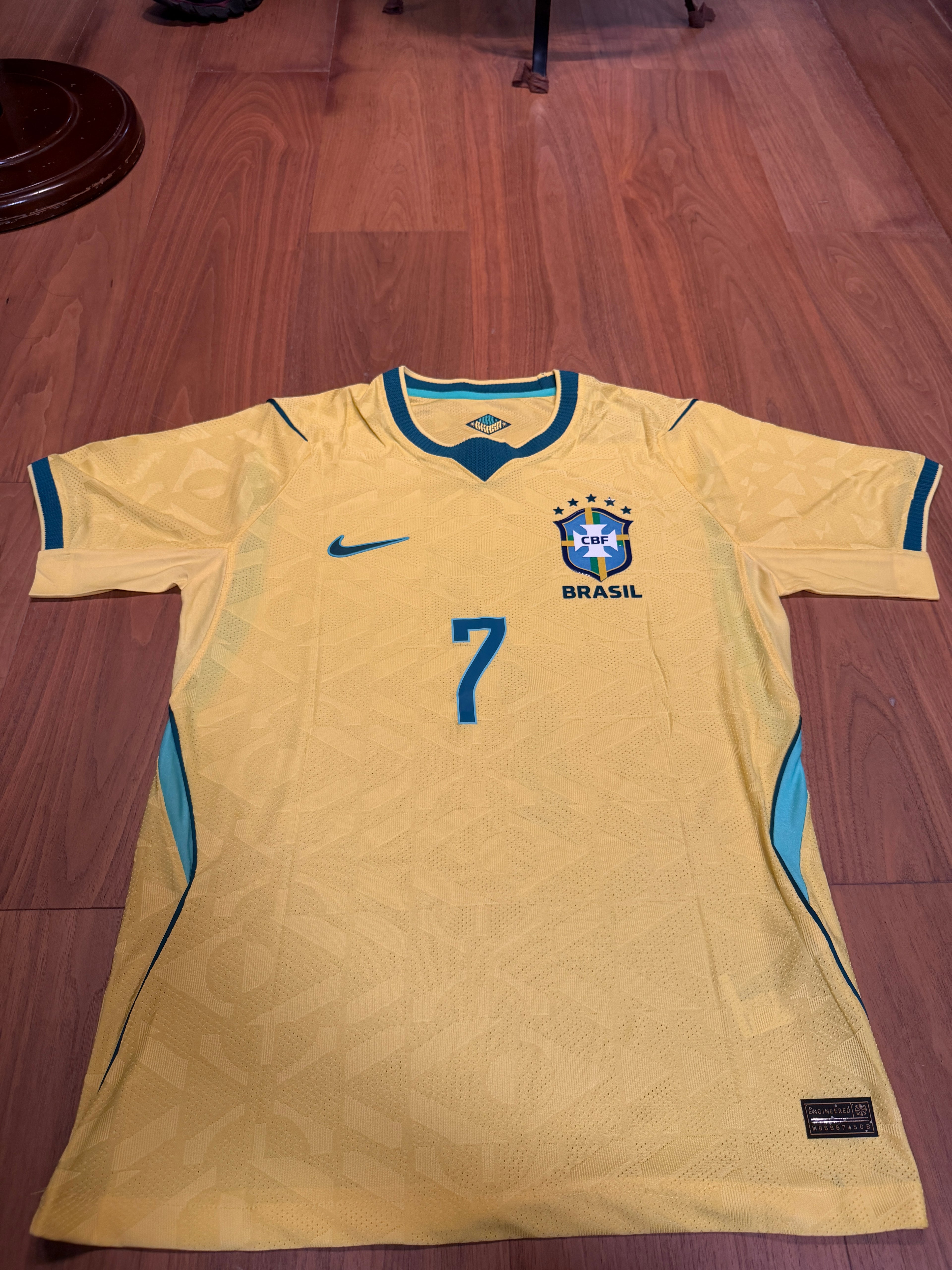 Brazil's home football jersey for the 2026 World Cup（Comes with a team's popular star printing service）