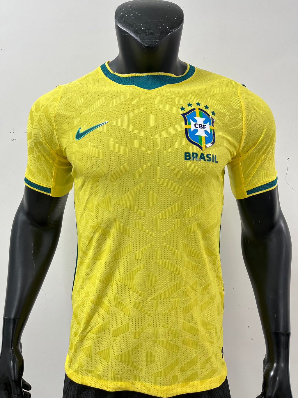 Brazil's home football jersey for the 2026 World Cup（Comes with a team's popular star printing service）